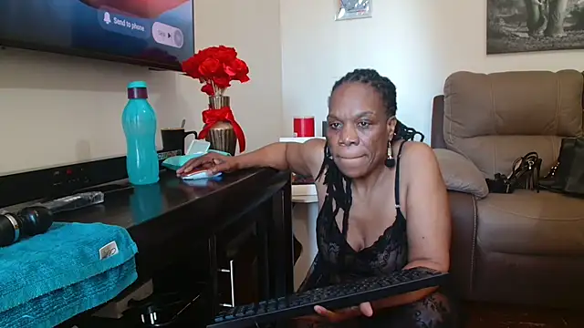 Hotcougar Live XXX-chat