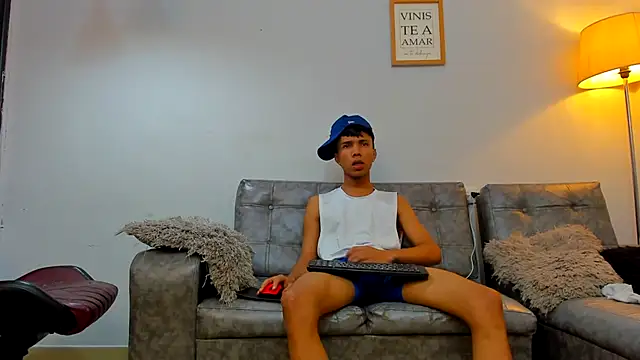 Mrbravo_25 Live XXX-chat