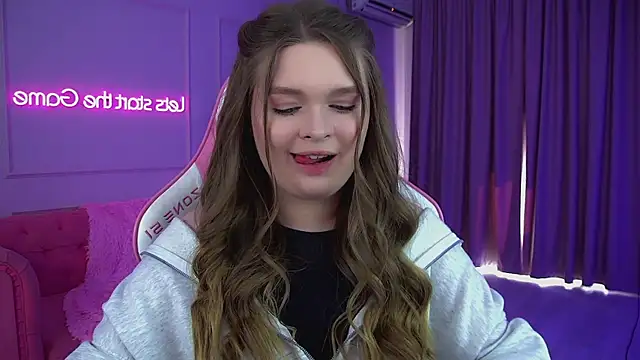 CrystalLyons XXX чат на живо
