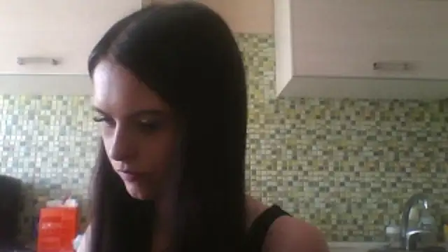 KikiAminon Live XXX chat