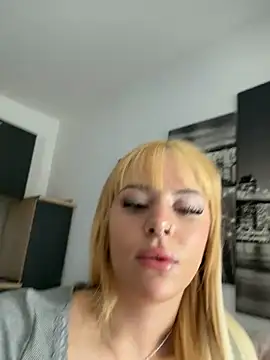Chatroom XXX en direct de NastiLuv