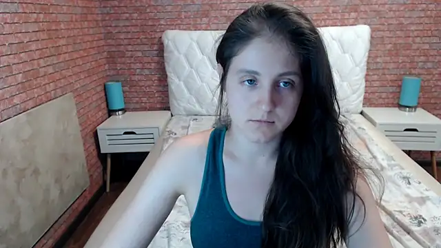 Holliy_Cooper Live XXX-Chat
