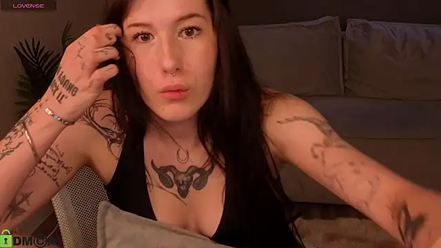 XXX chat uživo modela Ester_Henderson