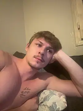 Lucas328706 live XXX chat