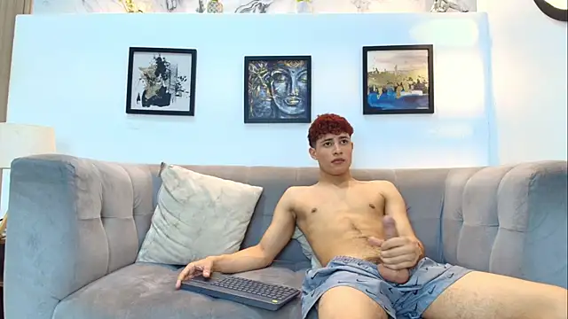 YOUNG_BOYS_HELL Adlı Modelin Canlı XXX Sohbeti