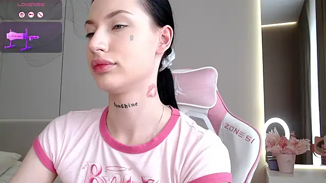 Czat XXX na żywo – JenniferQueen11