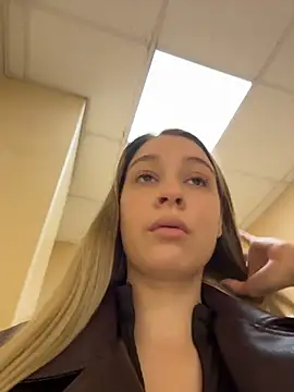 XXX chat uživo modela SashaCatt