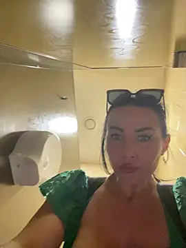 Živý XXX chat CrazzyChicks