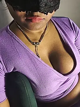 DIRTYSECRET_QUEEN_07's Live XXX Chat