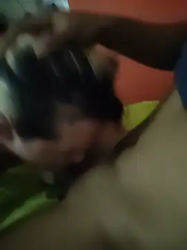 Vargas030 Show in webcam