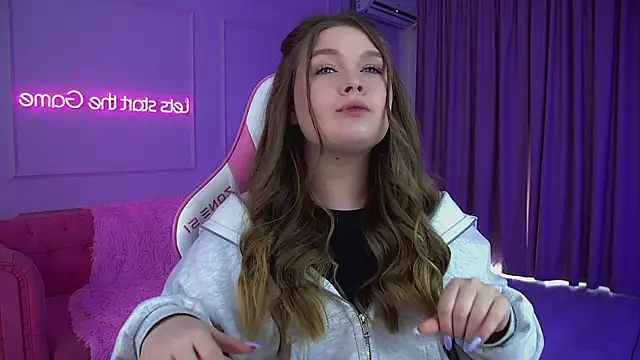 CrystalLyonsn Live XXX chat