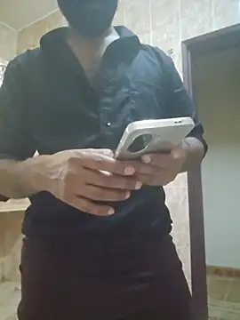 Chat XXX en directo de Mallukiran