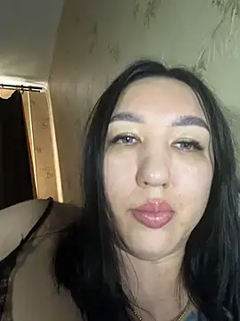 צ'אט XXX בשידור חי של Naughtbaby_2025