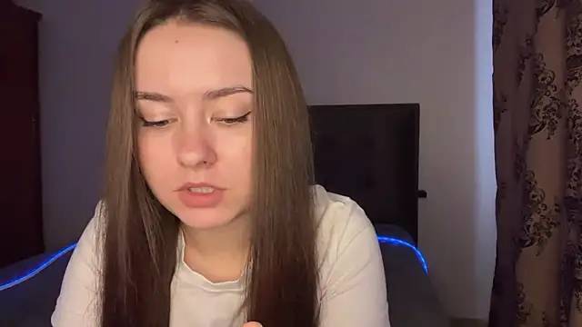 XXX chat uživo modela SelenaBrook