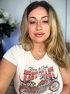 Chat XXX en directo de miamellycious