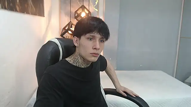 Chatroom XXX en direct de Cry_thereal