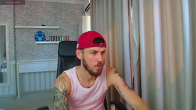 JonahShaw live XXX chat