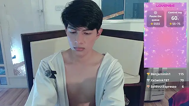 phuwin_bj 即時 XXX 聊天