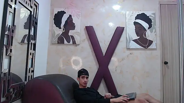 GOLDEN_BOSS – Live XXX-chat