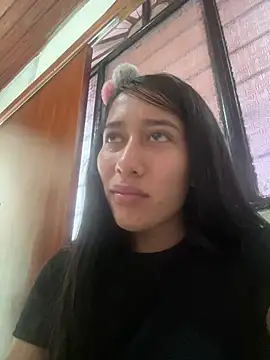 Amelia_Rivas Adlı Modelin Canlı XXX Sohbeti