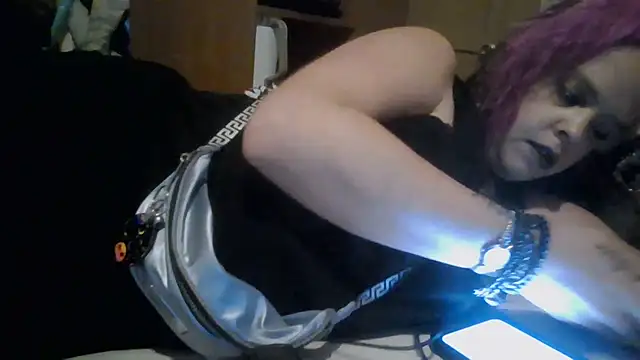 Chatroom XXX en direct de TWiSTYTheTwizted