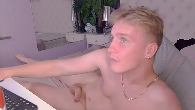 _AlexHot_ XXX чат на живо