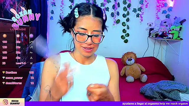 Chat +18 de Roxanbunny1 ao vivo