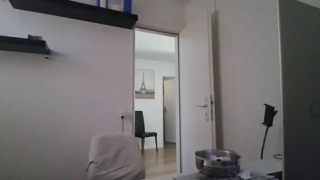 alpha-hunk Chat XXX live