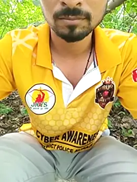 Forest_lover24n Webbikameraesitys