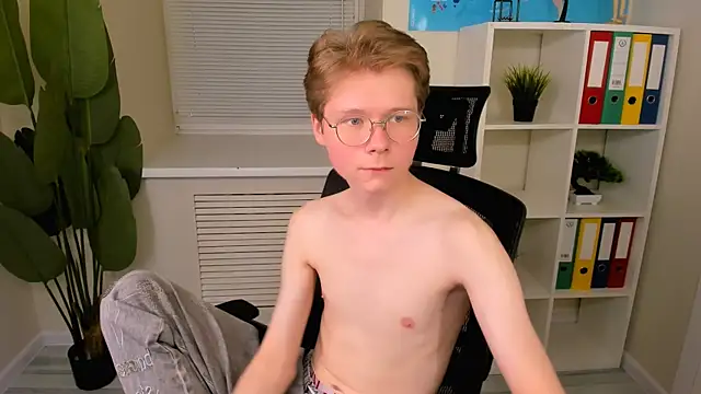 DanielSanders Chat XXX in diretta