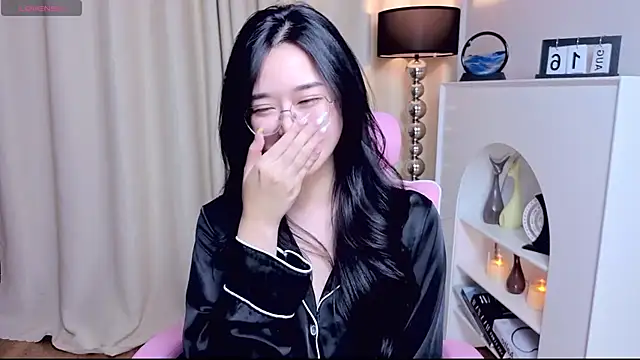 แชท XXX สดของ miuu6868