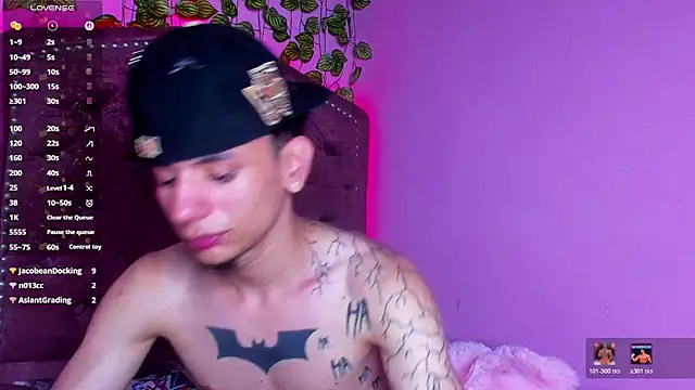 TheBatMansion's Live XXX Chat