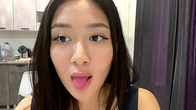 Živý XXX chat Mitsuki_Sutemi