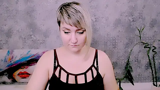 Živý XXX chat Djullia