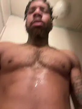 MrMakeH3rSplash Show in webcam