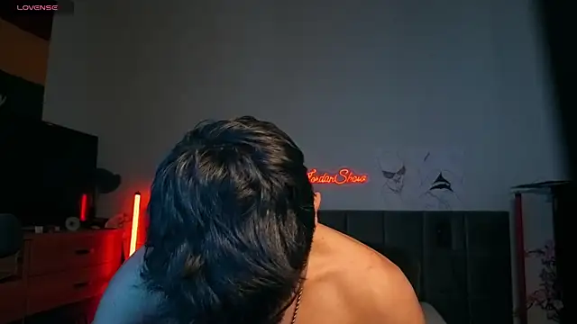 Онлайн чат XXX JordanShow