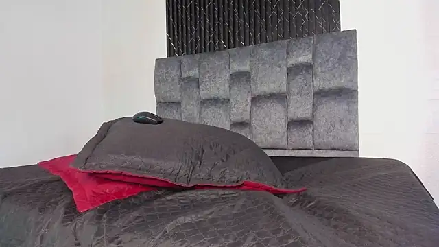 Liamsubtle01's Live XXX Chat