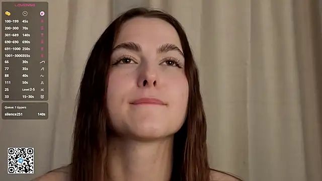 CarolannMirjah Chat XXX in diretta