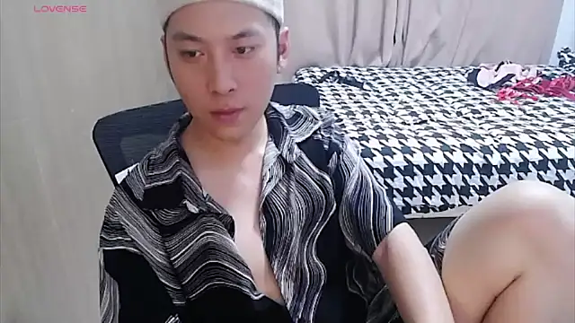 yichen008 XXX чат на живо