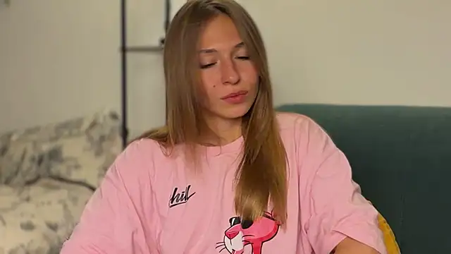 LovelyKatea Chat XXX in diretta