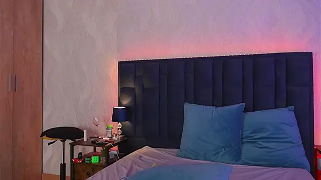 Chat +18 de LucyFlame ao vivo