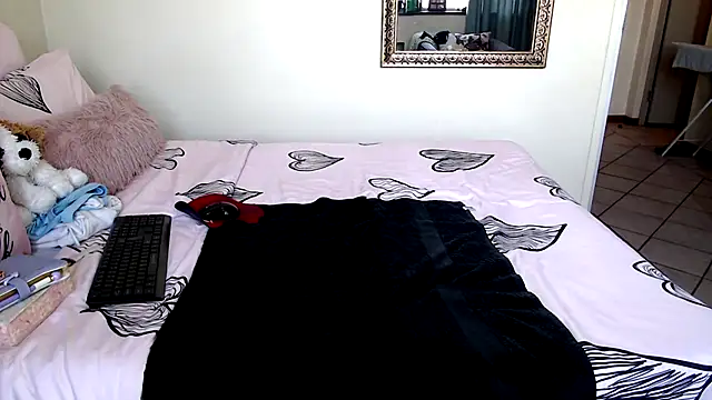 צ'אט XXX בשידור חי של FitSelina66
