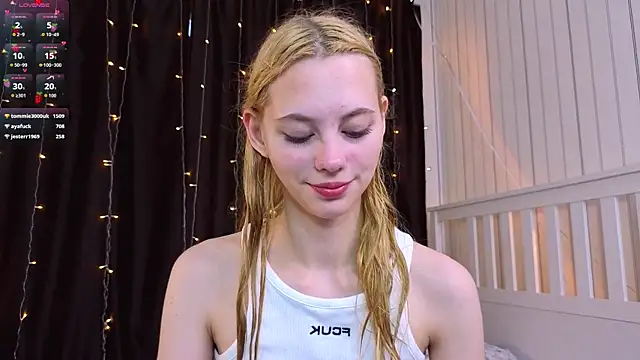 Živý XXX chat HarriettKitty