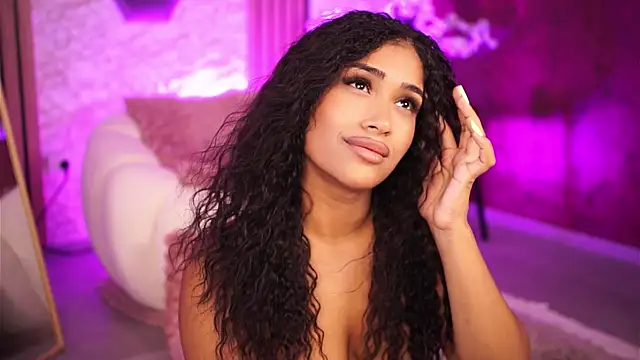 Kira_Krush Live XXX-chat