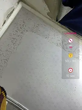 XHotJuicyBootyXX's Live XXX Chat