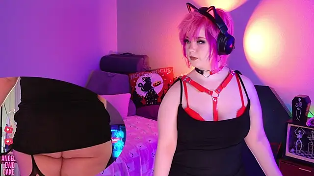 Chat XXX ao vivo de Angel-Lewd-Cake