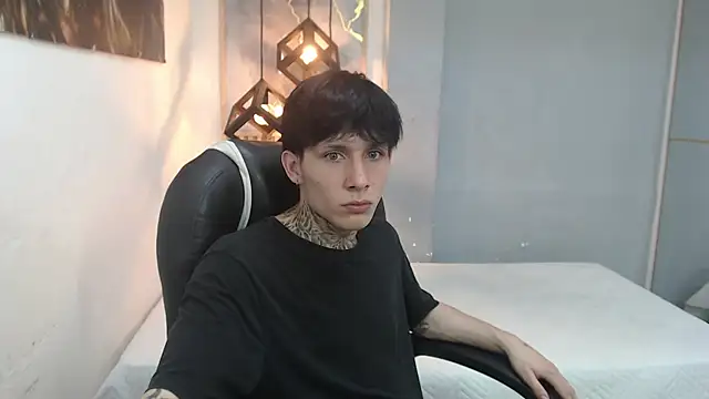 Cry_thereal's Live XXX Chat