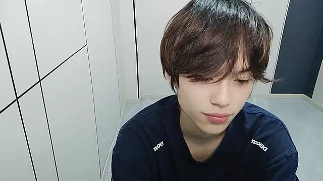 T2028T Live XXX Chat