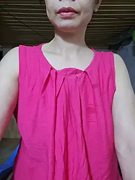 XXX chat uživo modela Basanis68