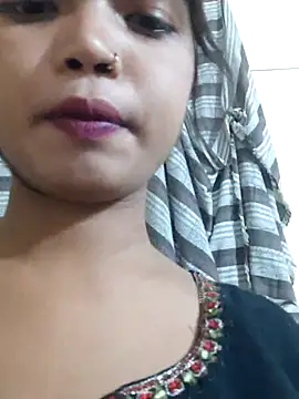 Fiza_Rani78's Live XXX Chat